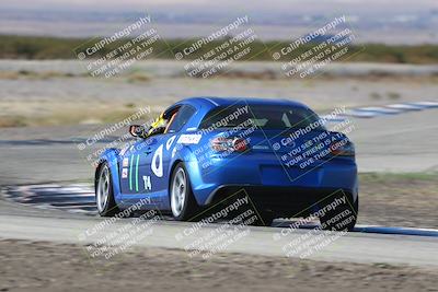 media/Oct-26-2025-CalClub SCCA (Sun) [[8ce1e69566]]/Group 2/Grapevine/